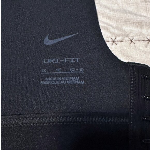 Nike Alpha 1X(C-E) Dri-FIT Women's High-Support Padded Adjustable Sports Bra - Picture 9 of 9